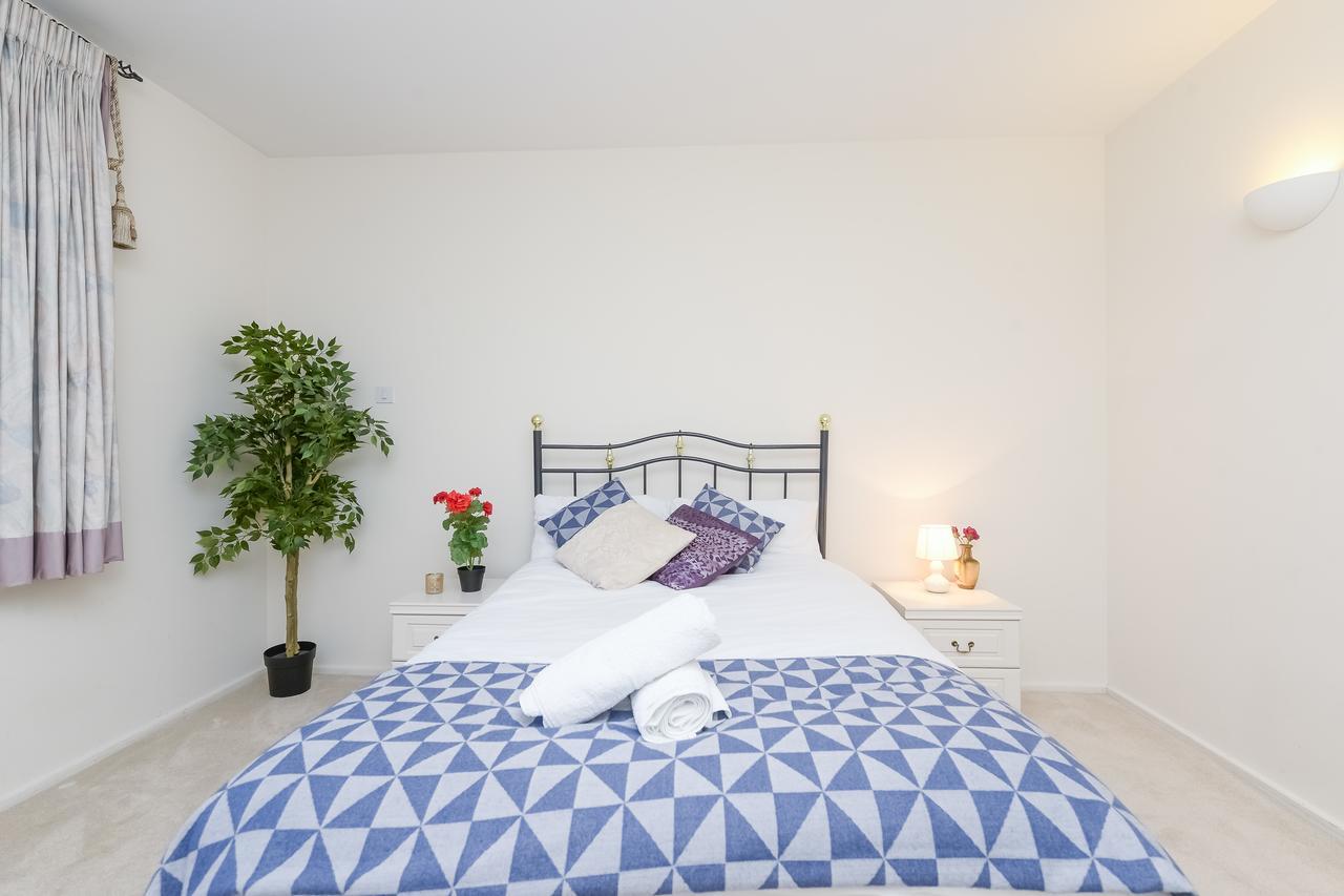 Point West 2 Bed Duplex Apartment