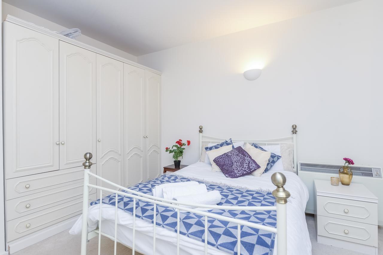Point West 2 Bed Duplex London