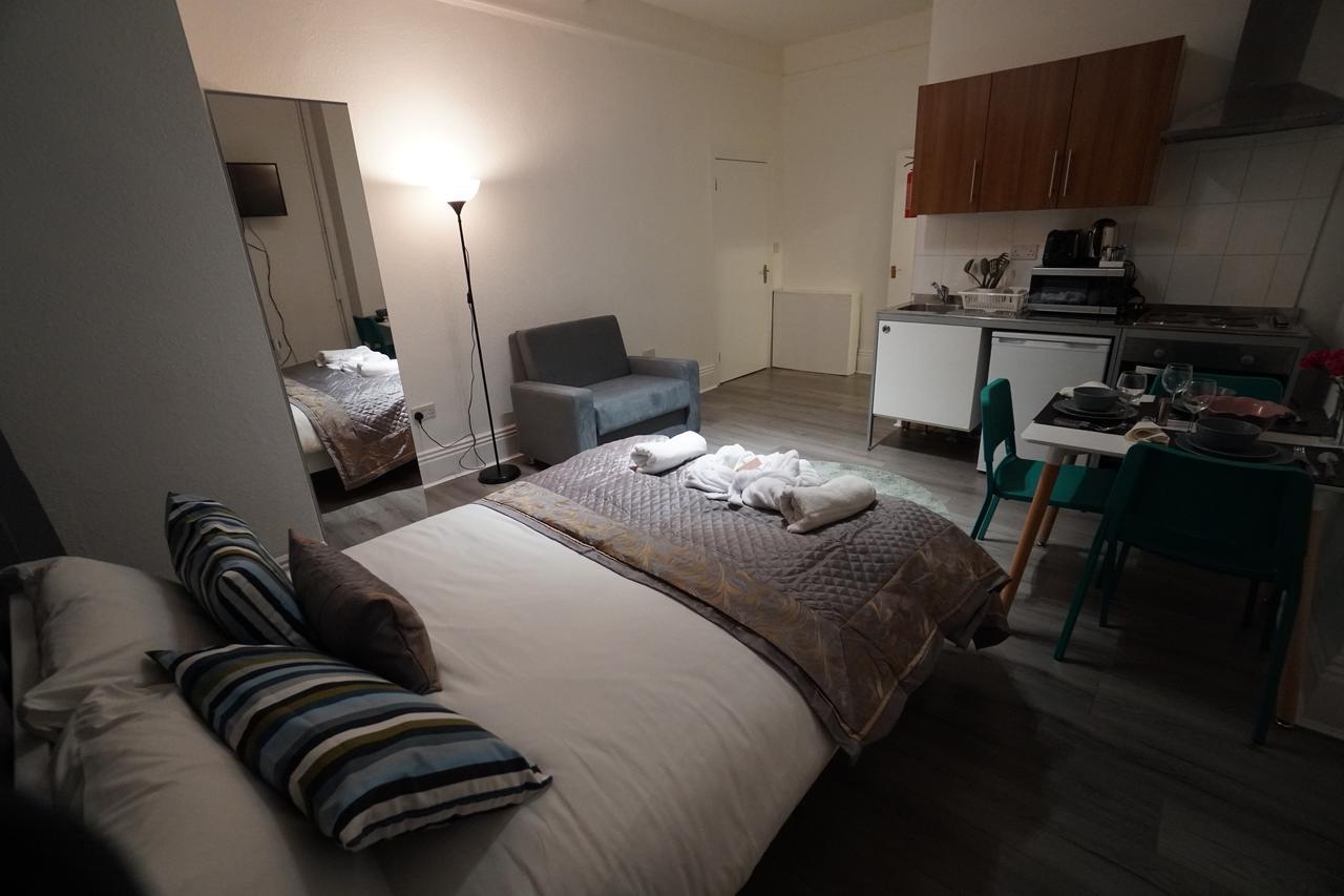 Queen Park Apartment