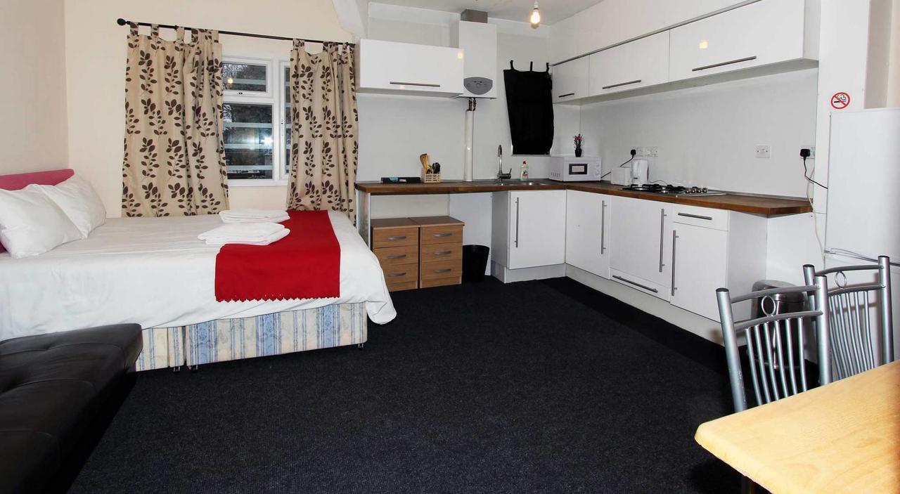 Kilburn Park Apartment
