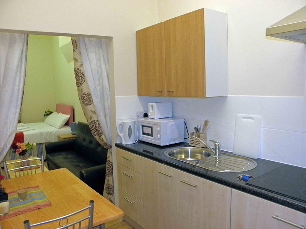 Apartment Kilburn Park London