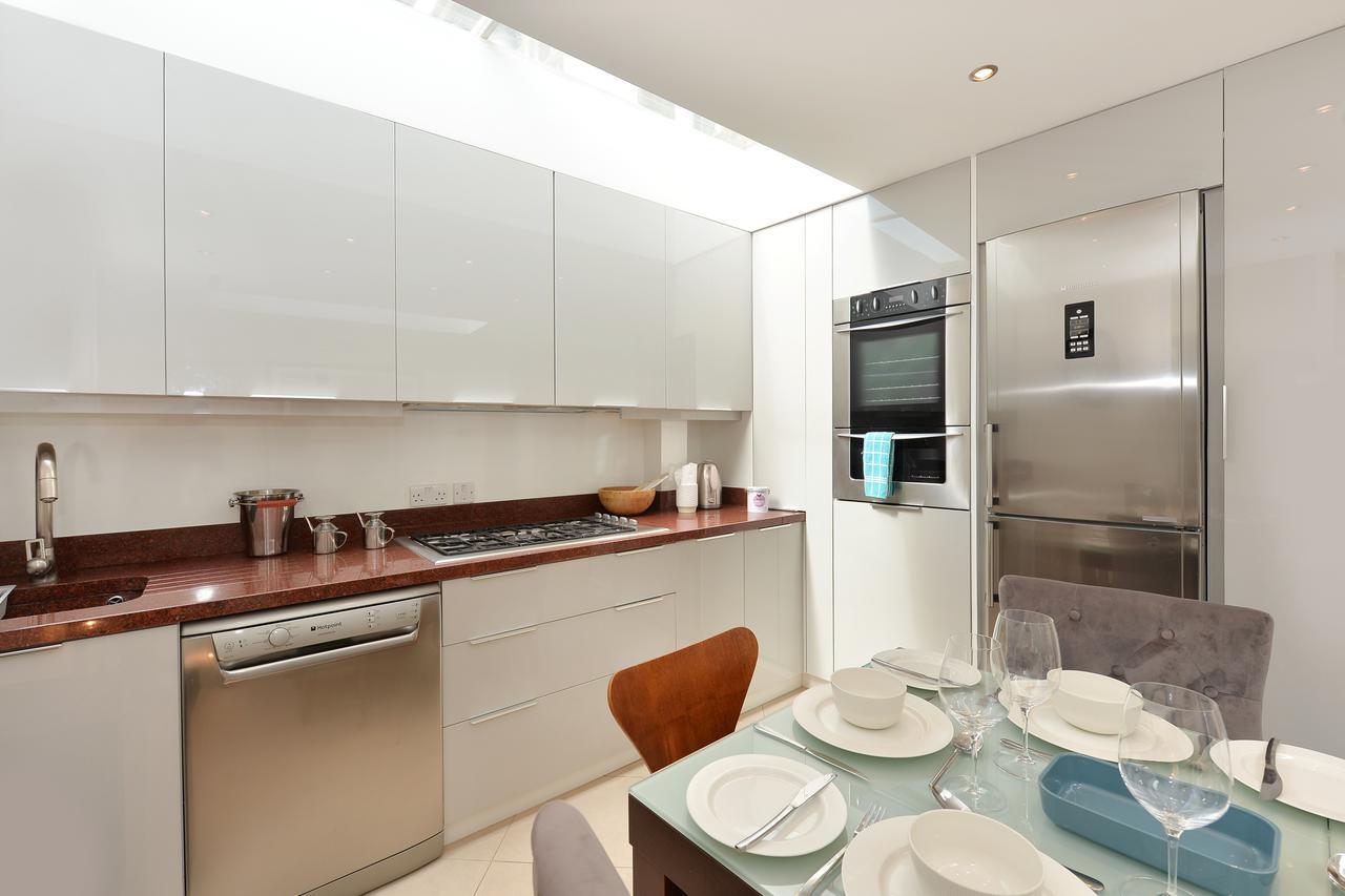 Lifestyle Belgravia Victoria London