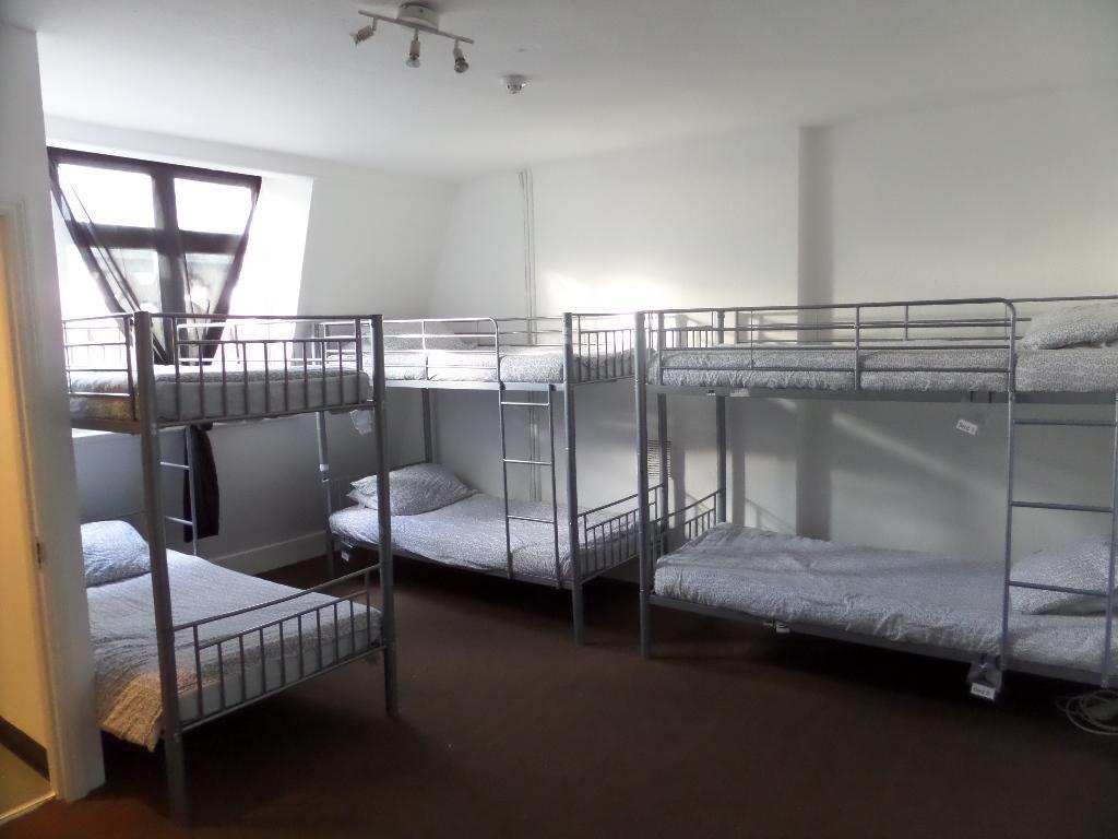 Boleyn Bunkhouse And Bar Hostel *
