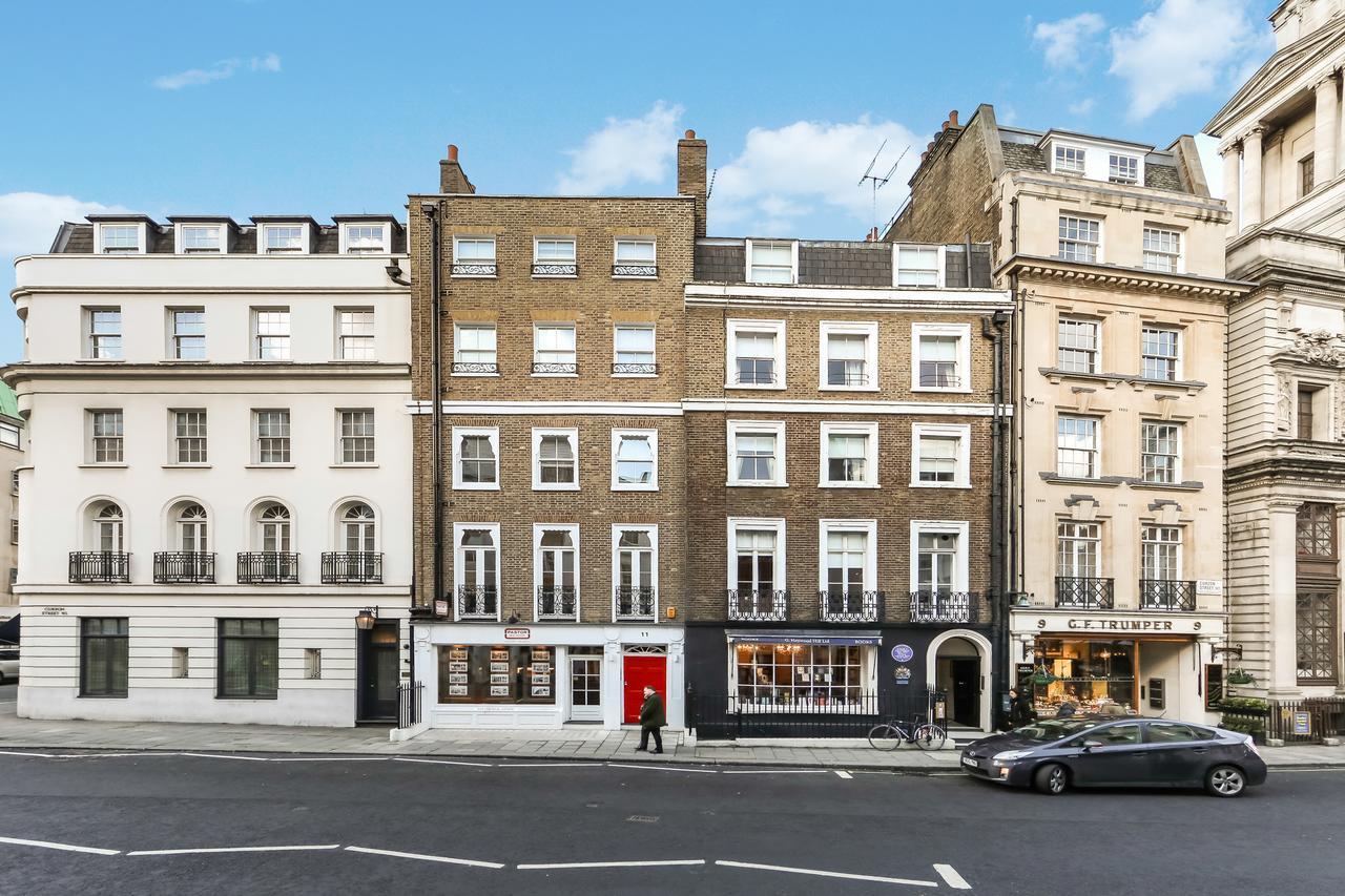 10 Curzon Street By Mansley * London