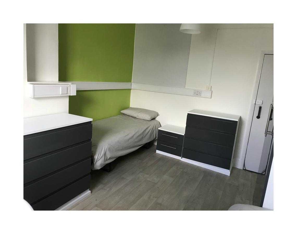Leinster House Albergue