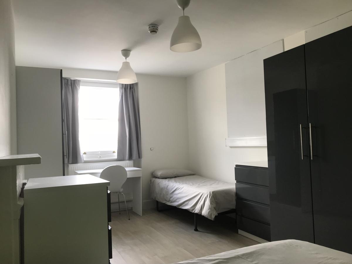 Leinster House Albergue *