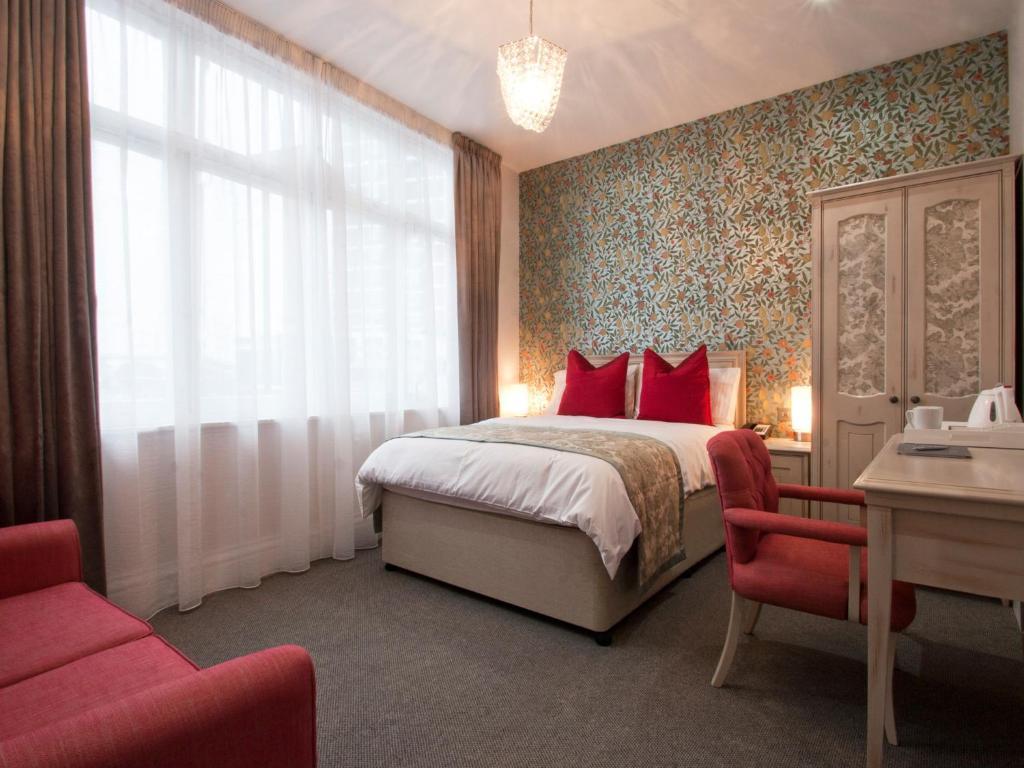 W12 Hotel Londres