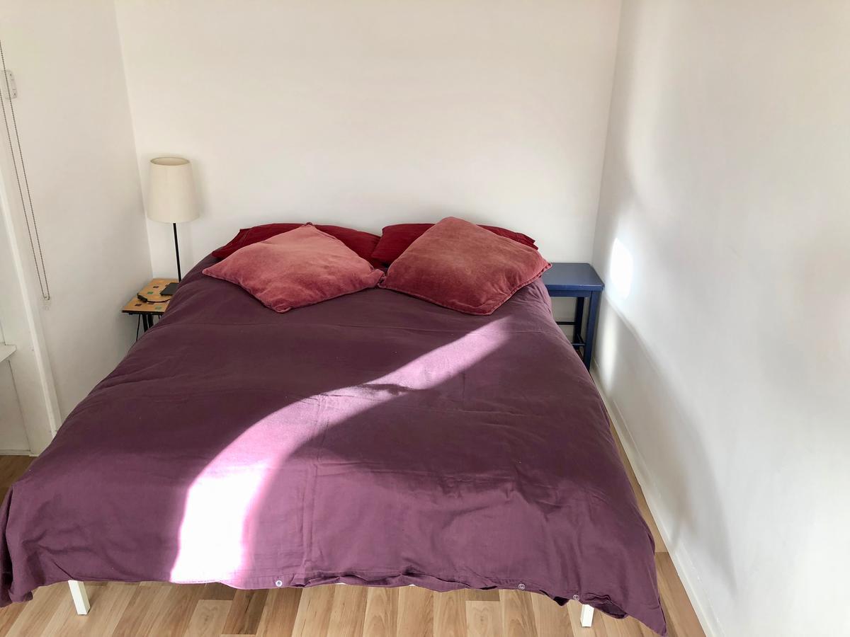 5 Mins Putney Tube Station Apartment