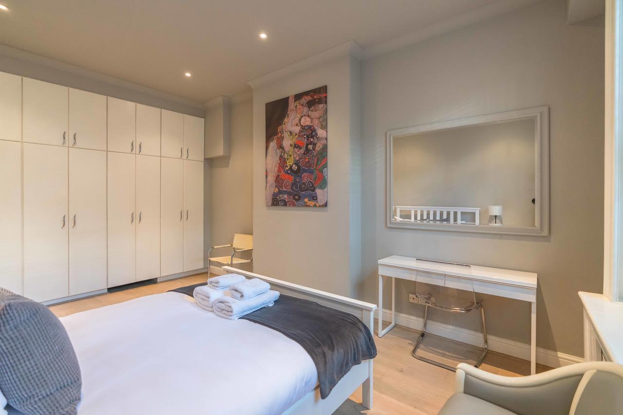 Holiday home Stunning House In Chelsea By 5starstay