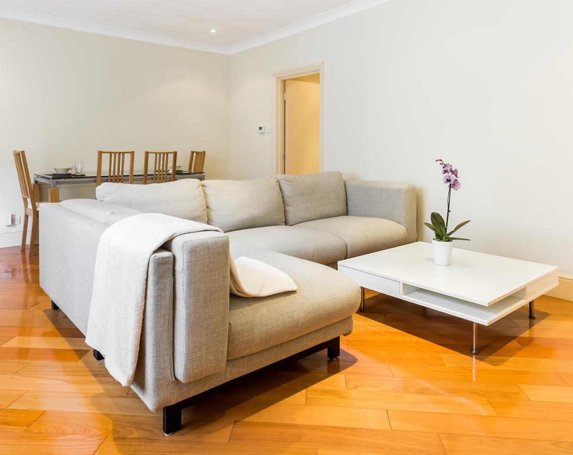Kensington Luxury Apartment