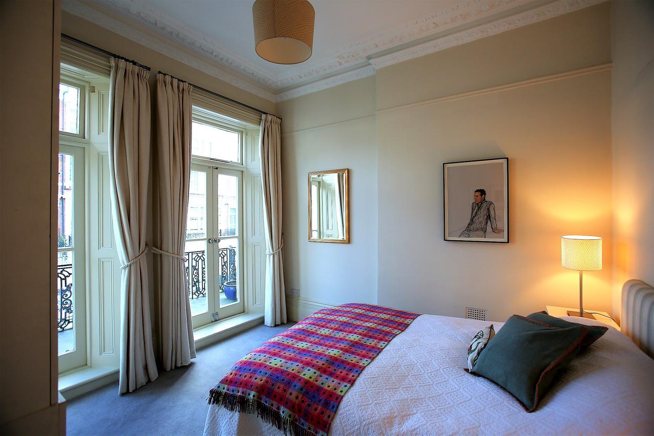 Gorgeous In Kensington Olympia Apartment