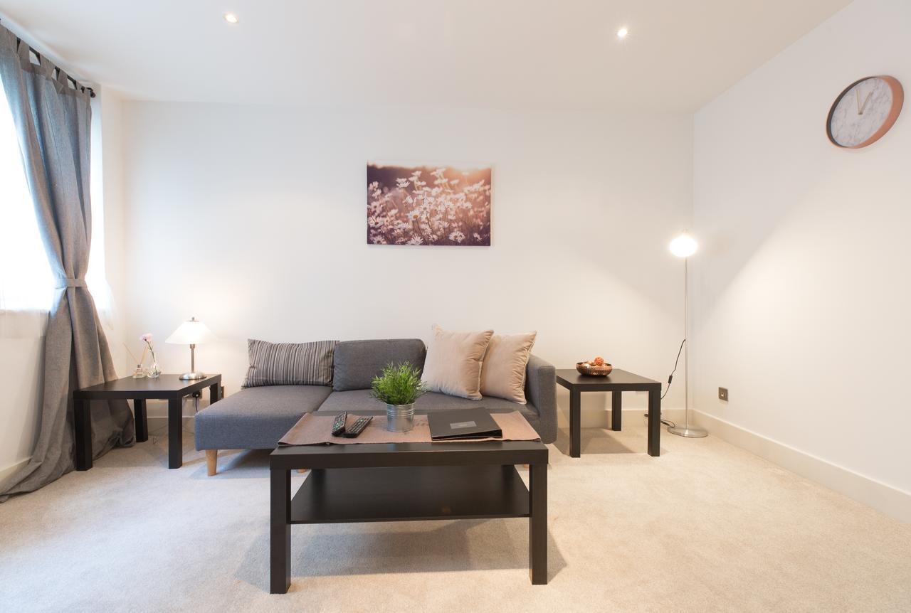 St. Paul's 2 Apartment London