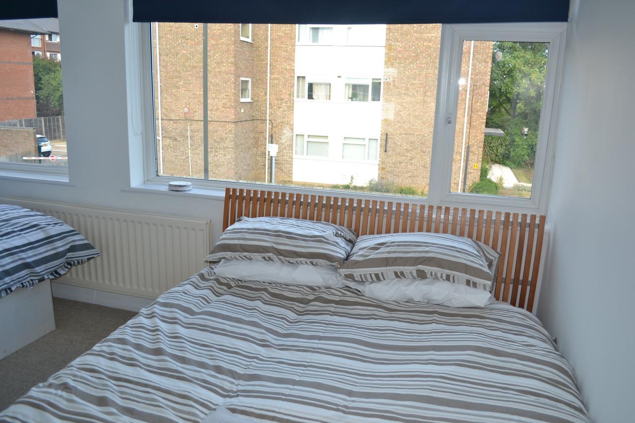 Lovely 3 Bedroom House Wimbledon London