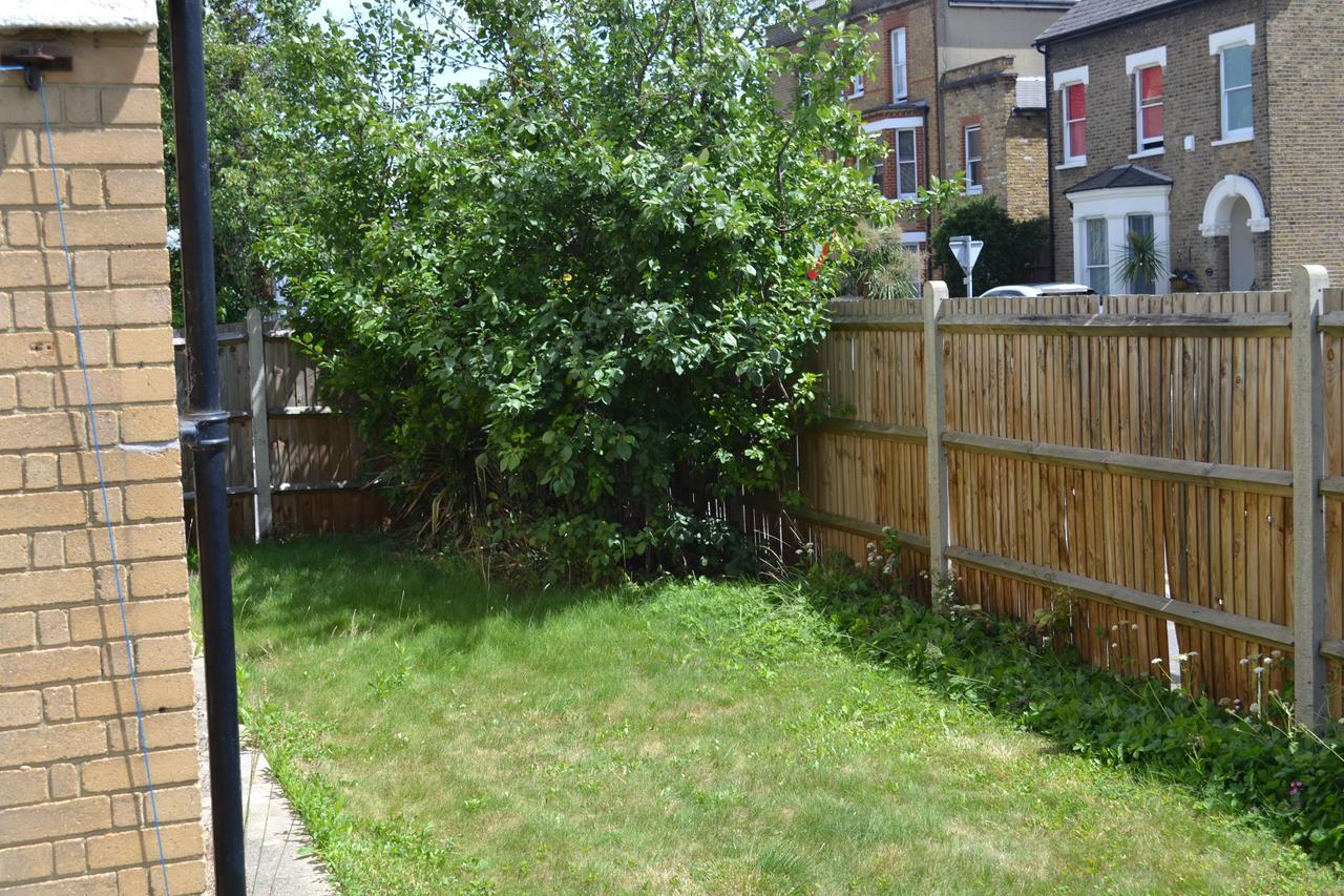 Lovely 3 Bedroom House Wimbledon *
