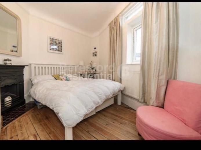 Karen Guest house London