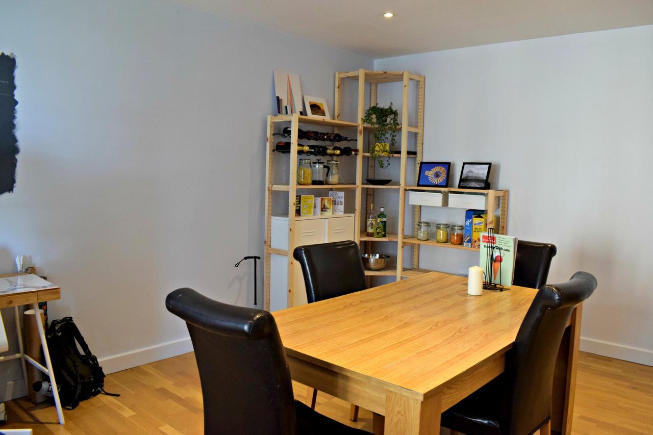 Apartment Modern 2 Bedroom Next To Olympic Park *