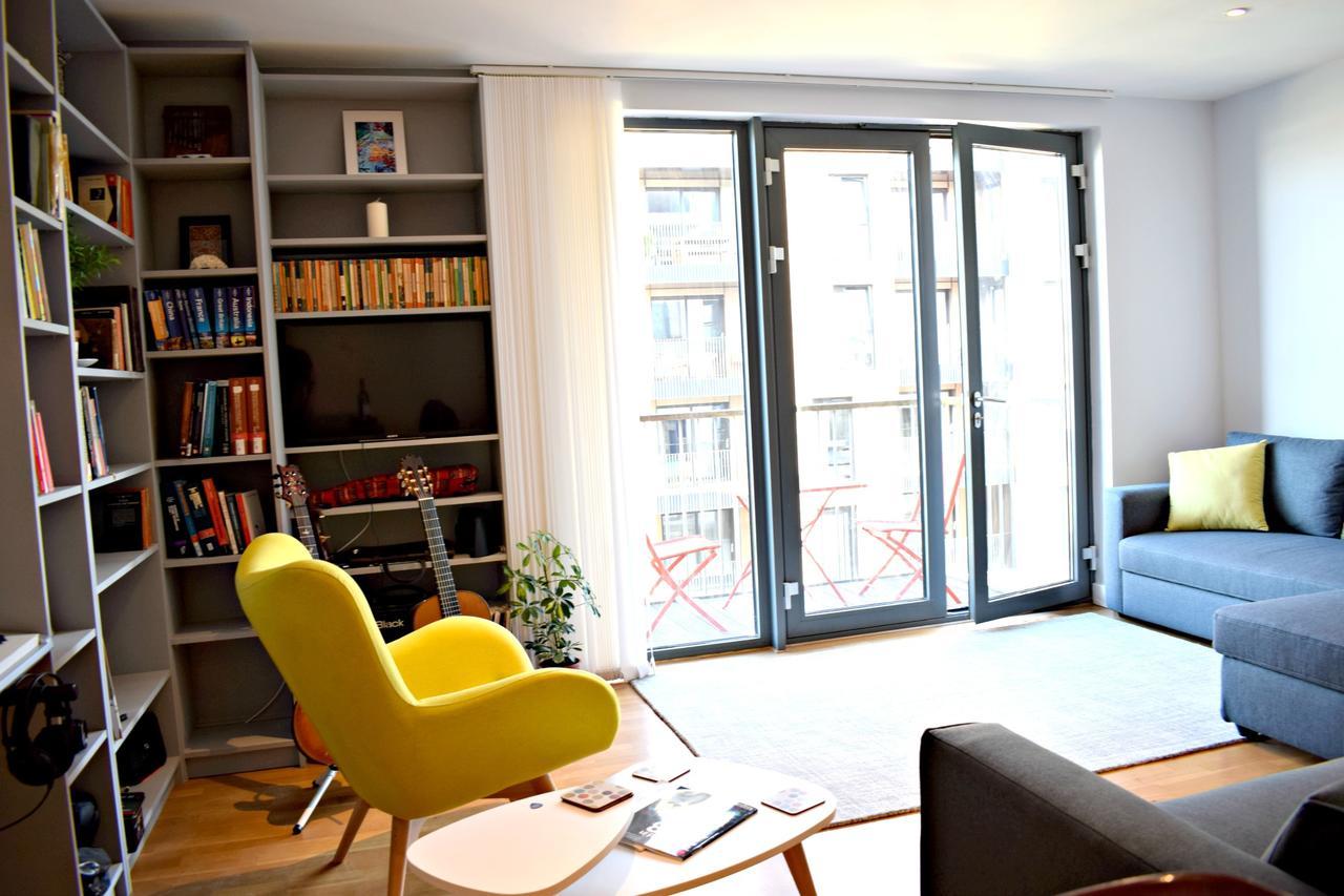 Modern 2 Bedroom Next To Olympic Park Apartment London