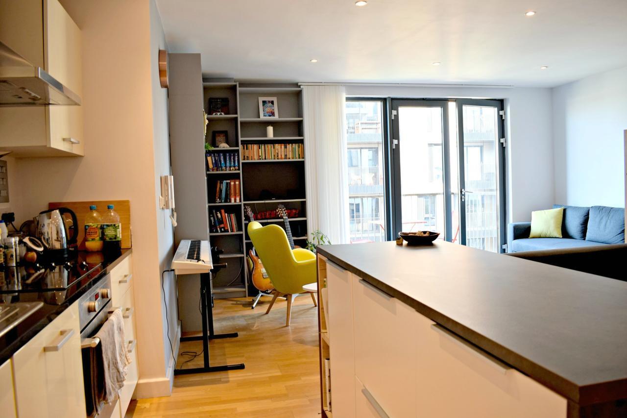 Modern 2 Bedroom Next To Olympic Park