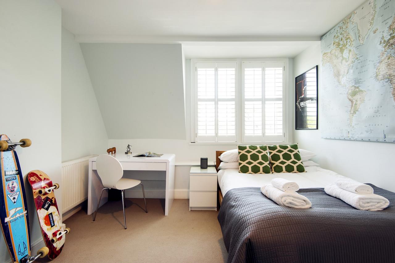 Holiday home Enchanting Southfields By King George's Park *