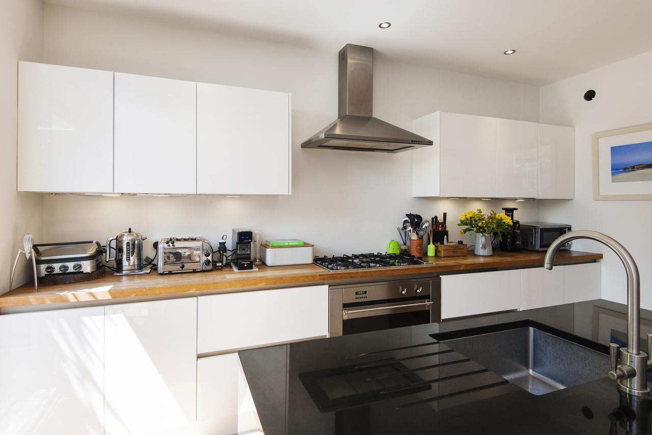 Holiday home Enchanting Southfields By King George's Park *