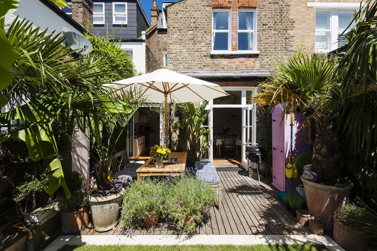Enchanting Southfields By King George's Park Holiday home London