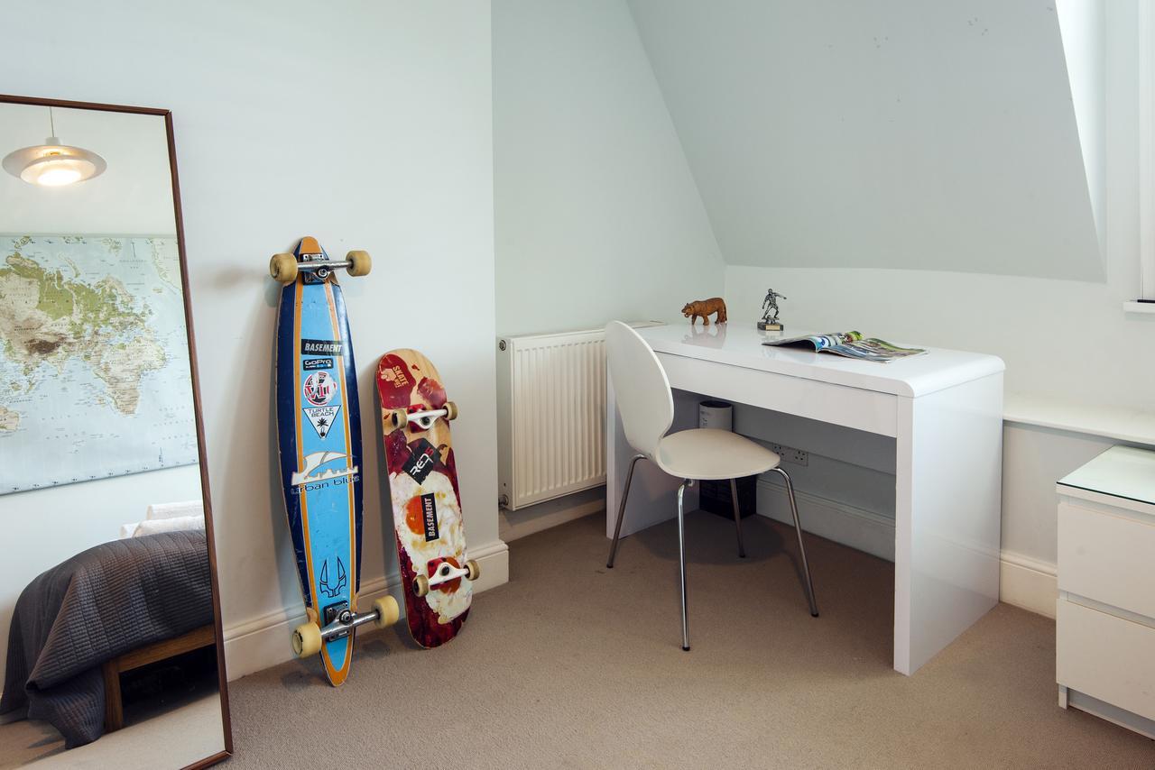 Enchanting Southfields By King George's Park Holiday home London