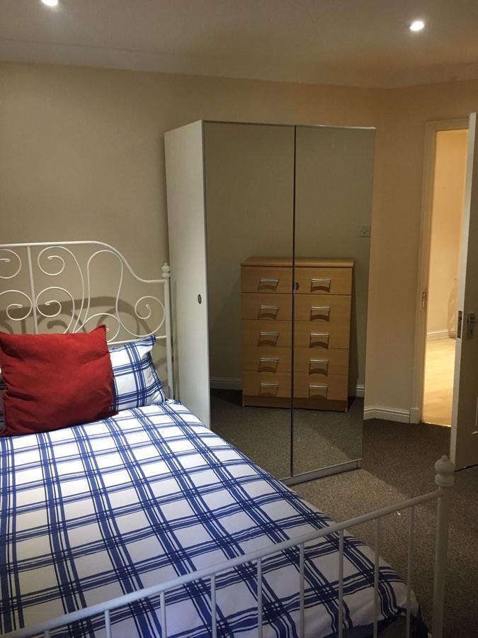 Inn Kilburn High Road *