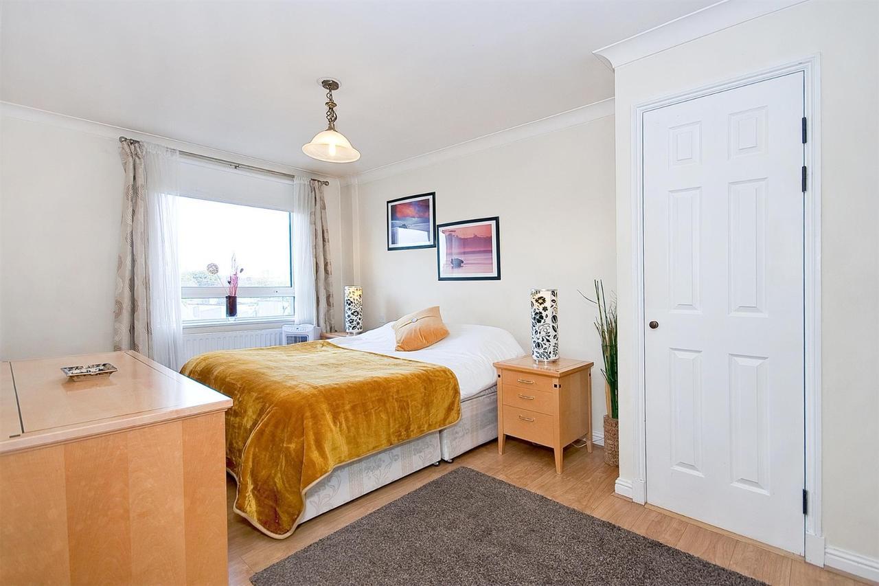 Inn Kilburn High Road *
