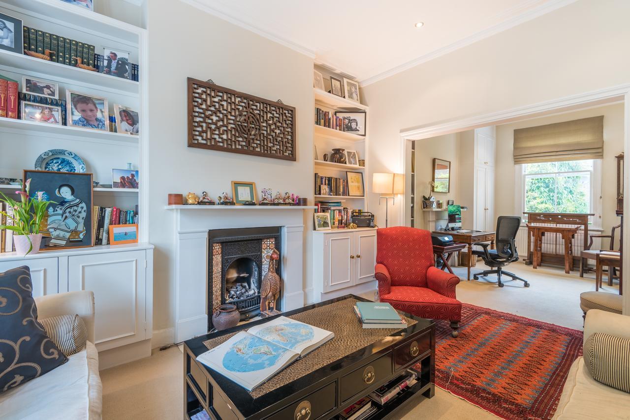 Large Family In Fulham