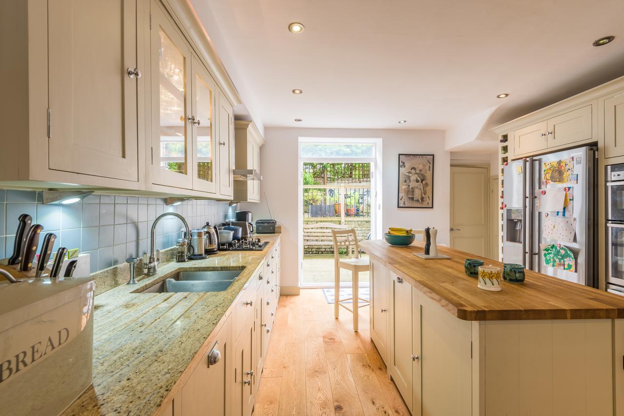 Large Family In Fulham London