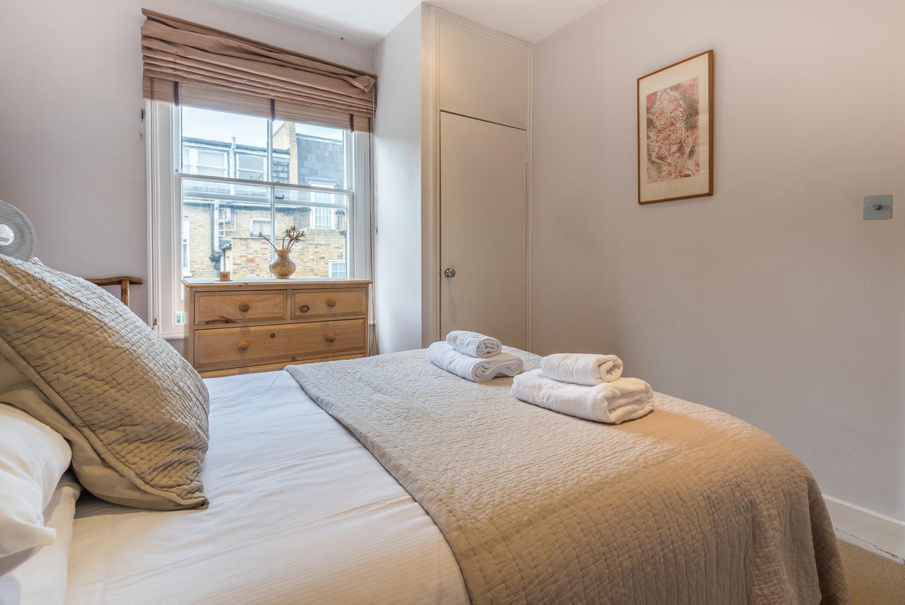 Large Family In Fulham * London