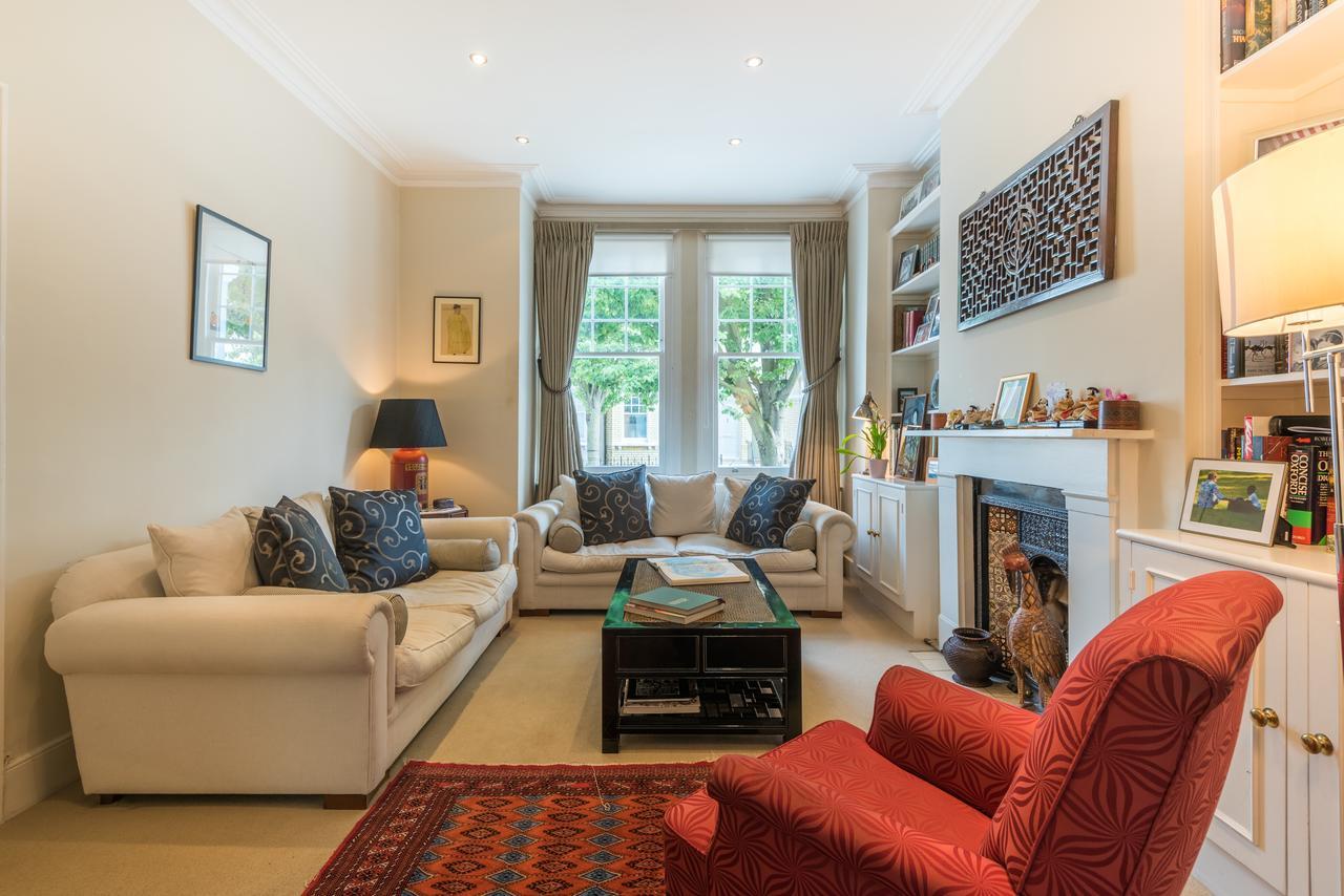 Large Family In Fulham London