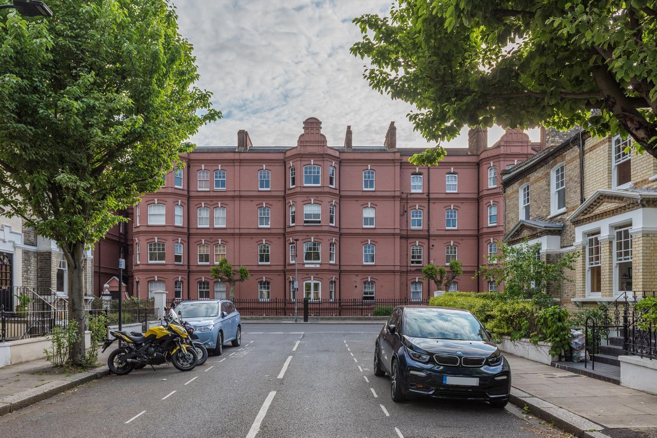 Large Family In Fulham Holiday home *