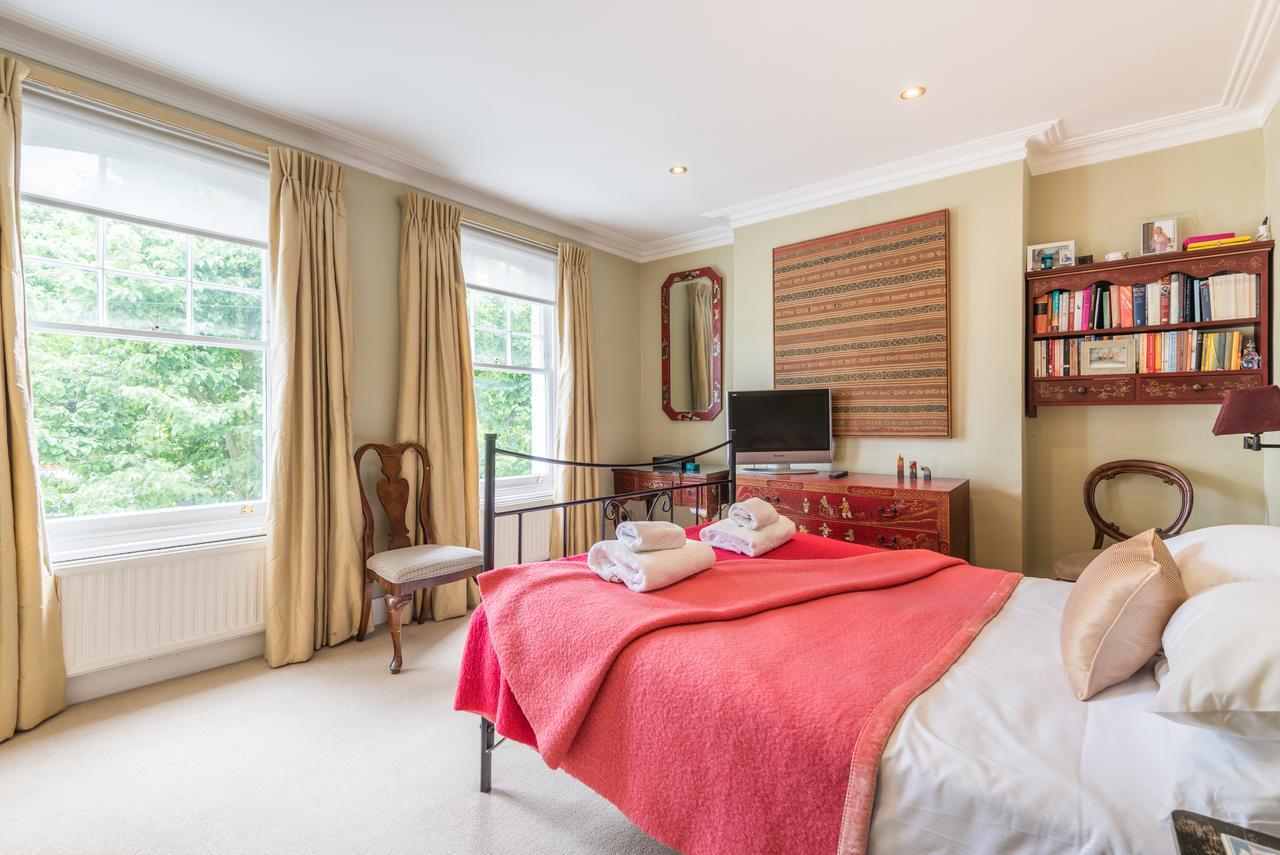 Large Family In Fulham Holiday home