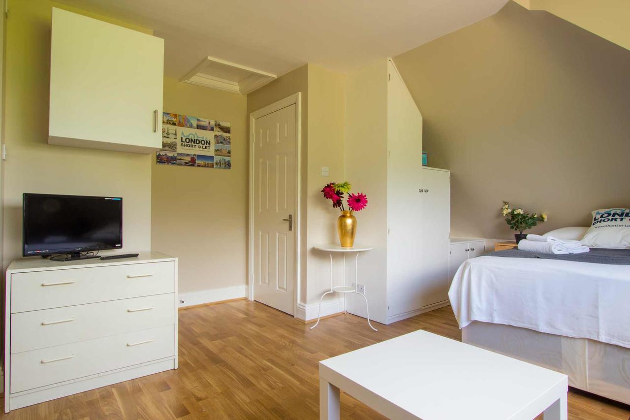 Exeter Apartment London