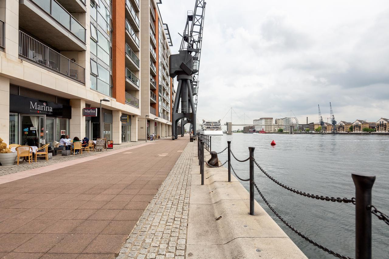 Royal Docks Penthouse Apartment London