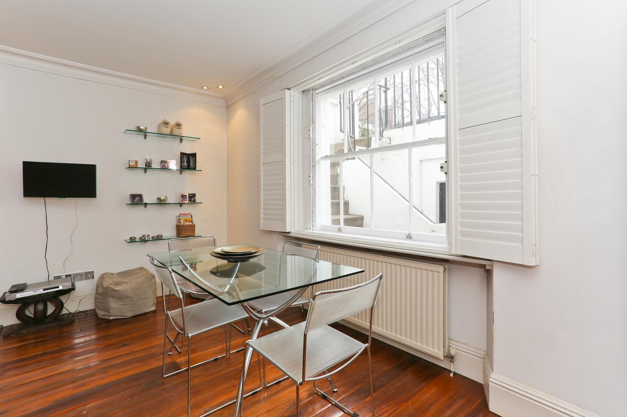 A To Rent South Kensington Apartment *