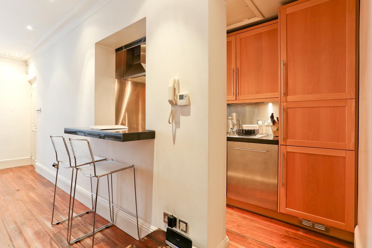 A To Rent South Kensington *