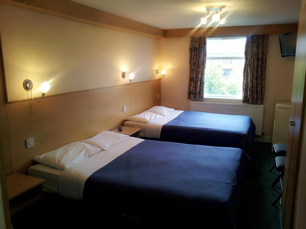 West Cromwell Hotel London