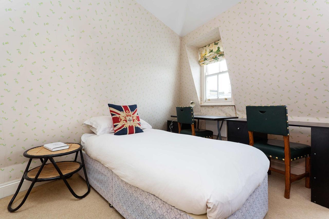 Veeve - Pretty In Pimlico Holiday home London