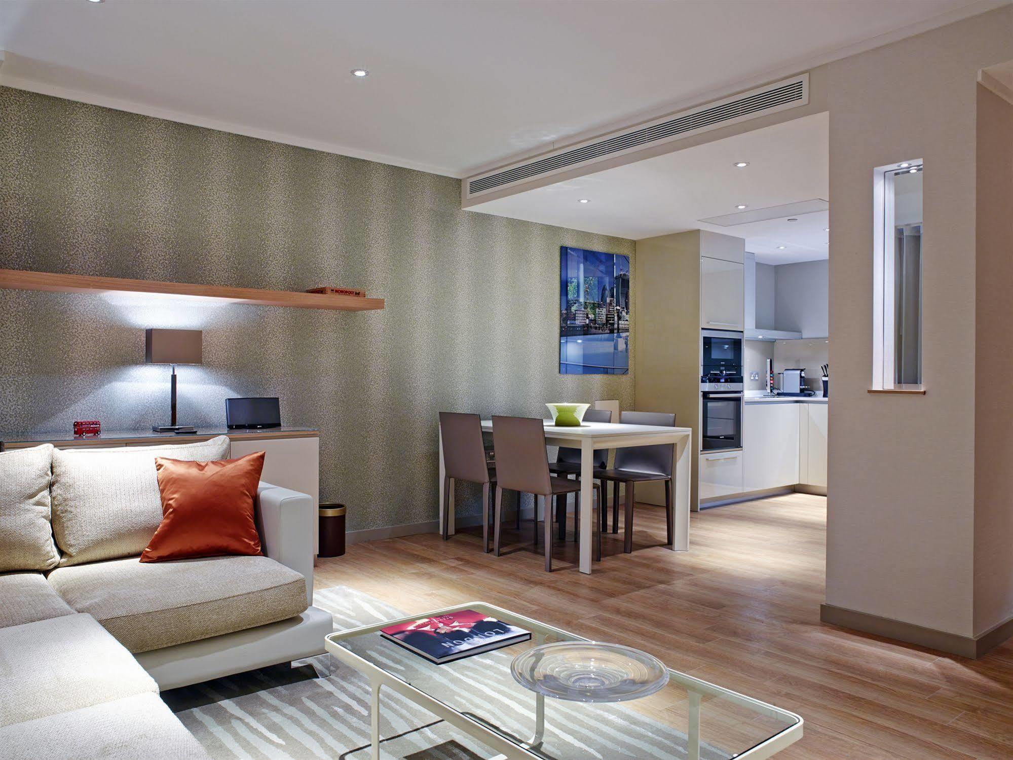Aparthotel Cheval Three Quays At The Tower Of 5*