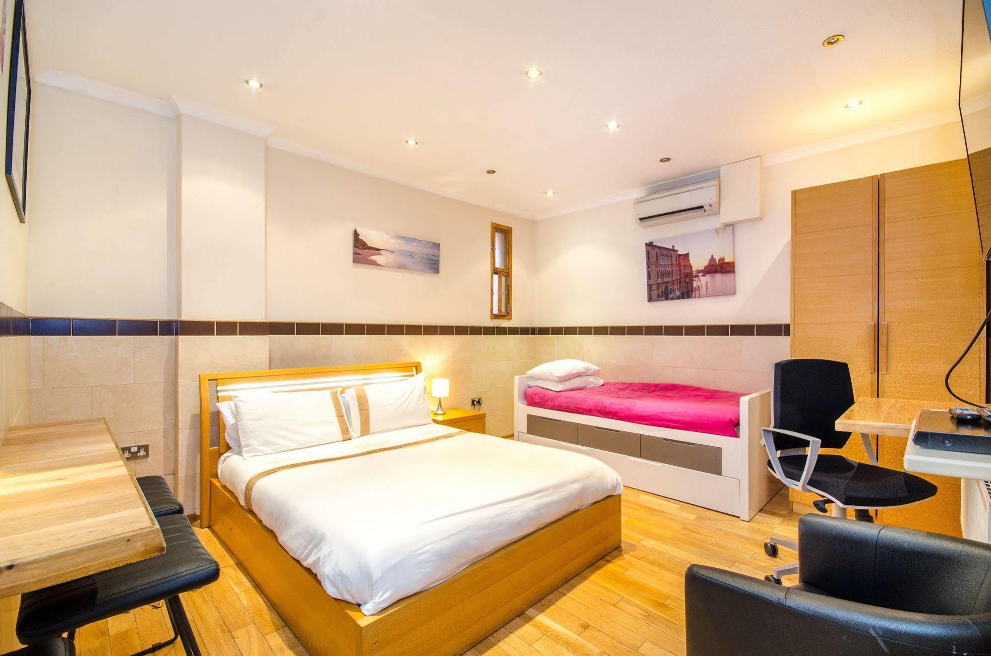 Hotel Milestone