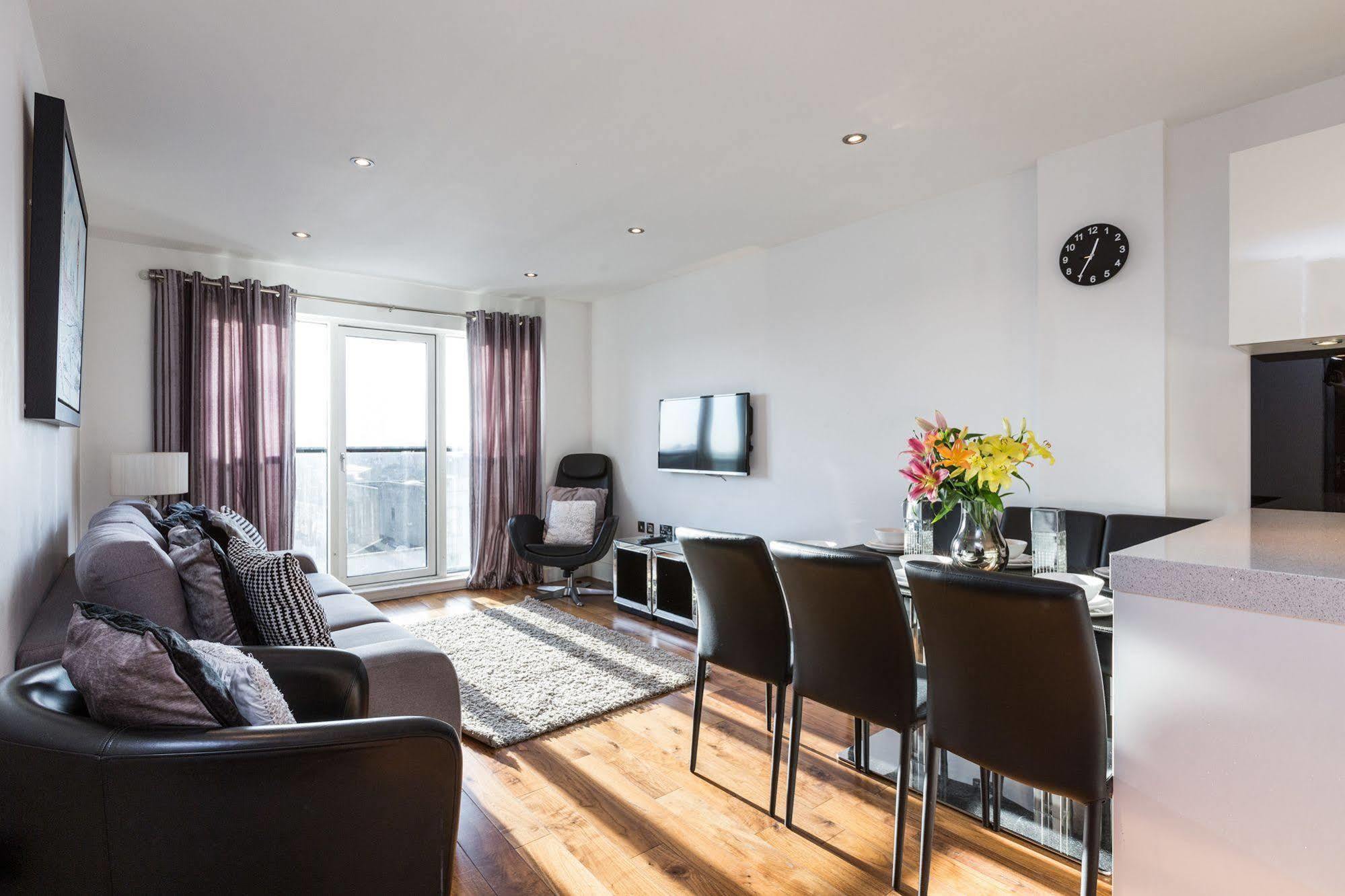 City Courtyard & Penthouse Hotel 5*