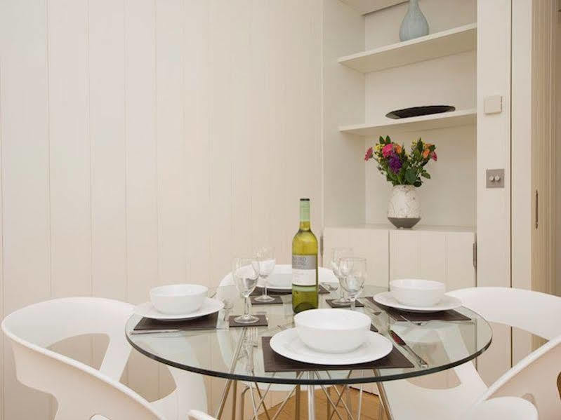 Cove Arne Street Apartment *