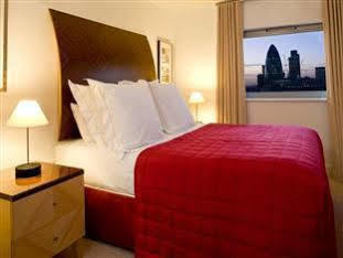 Marlin Aldgate Tower Bridge Aparthotel London