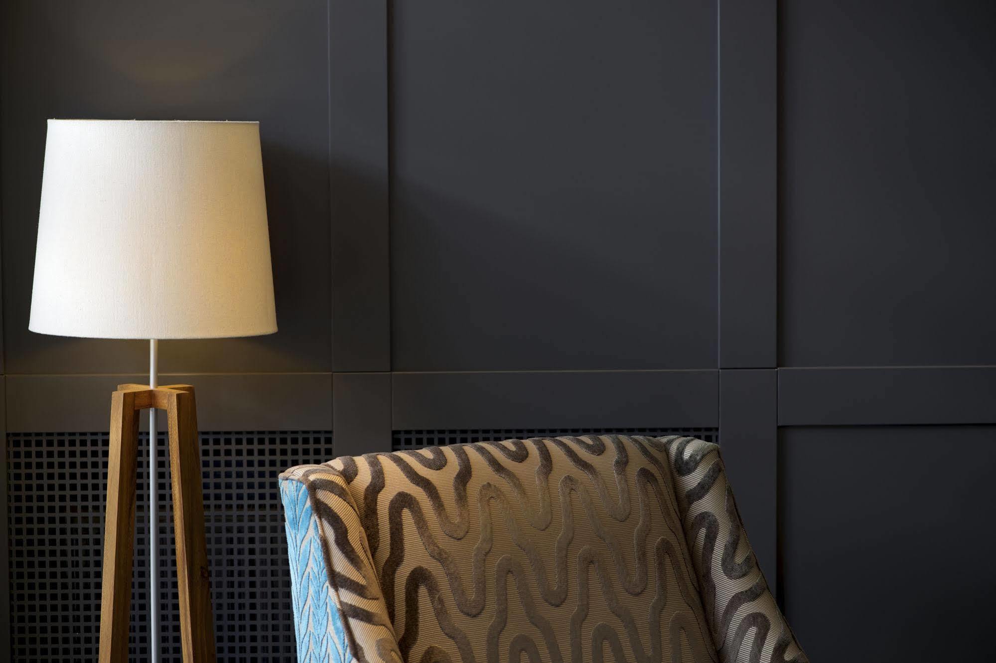 Hotel The - Putney