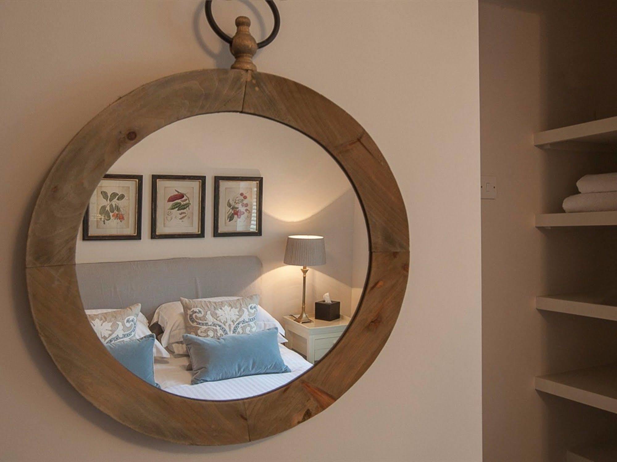 Packfords 3* London
