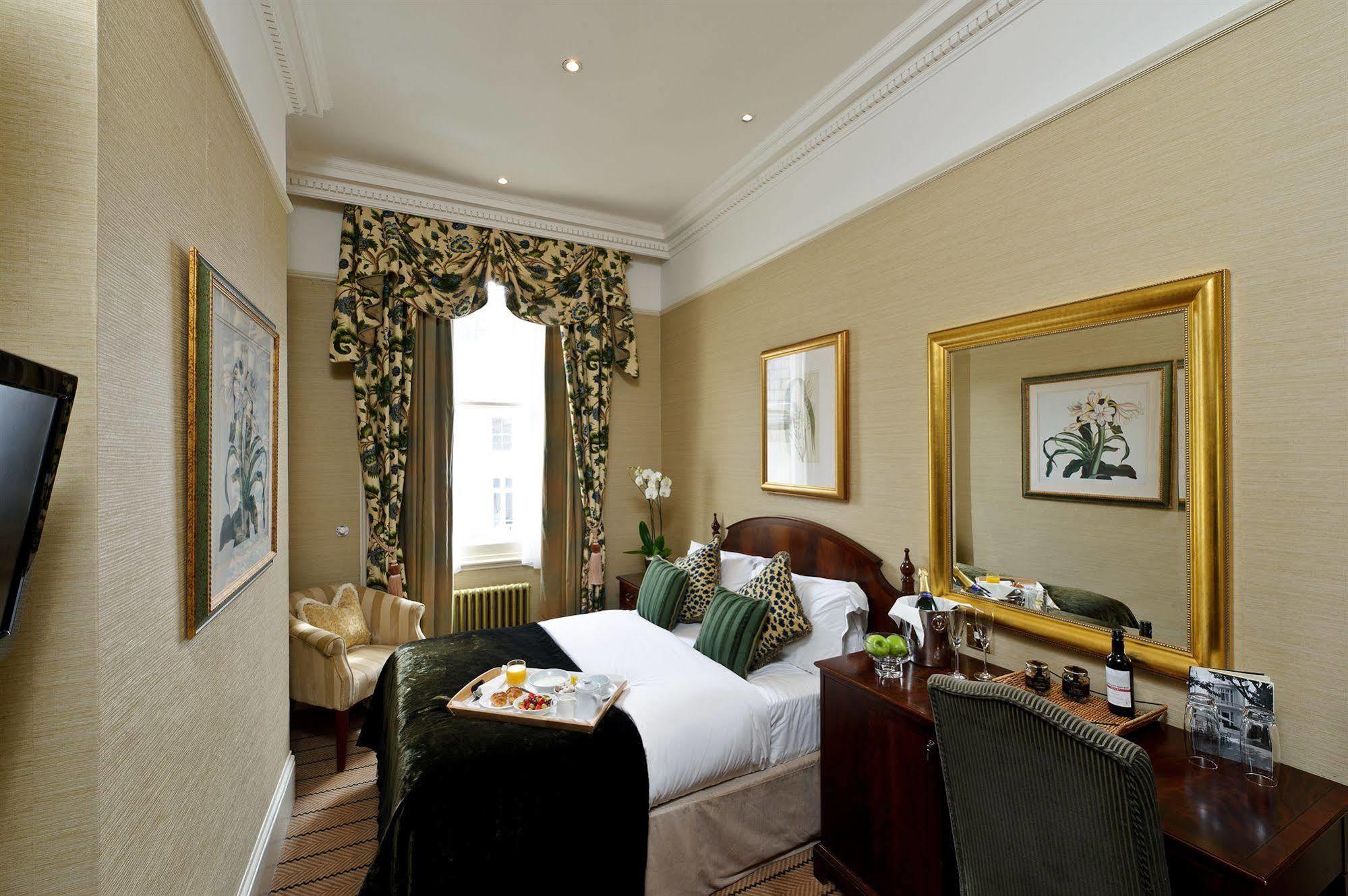 Hotel The Colonnade London