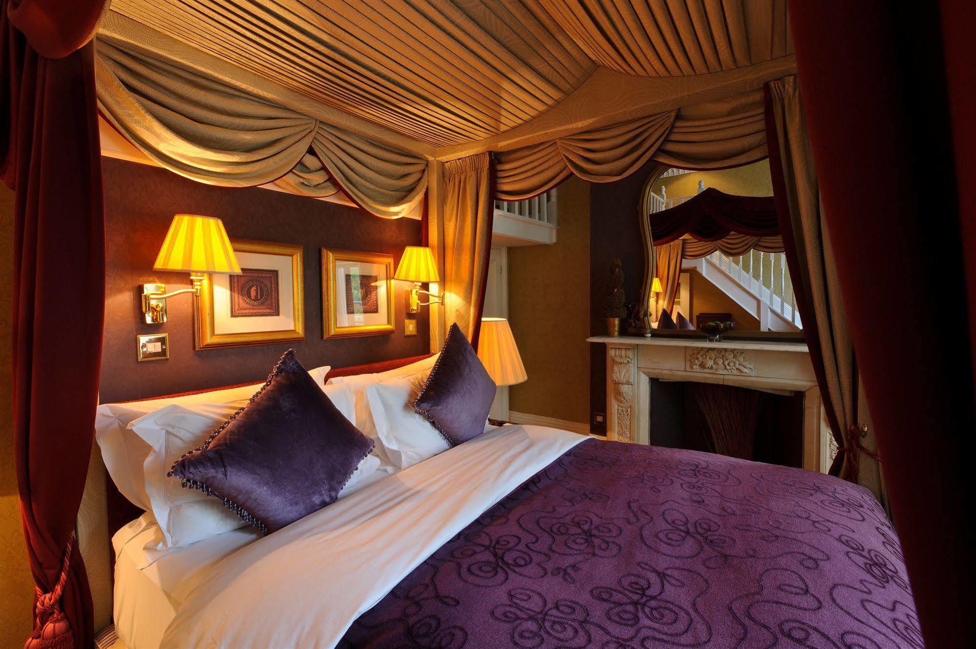 The Colonnade Hotel
