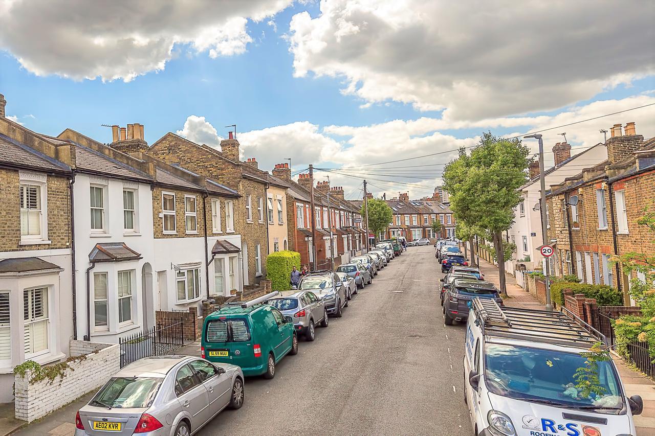 Veeve - Style In Wimbledon London